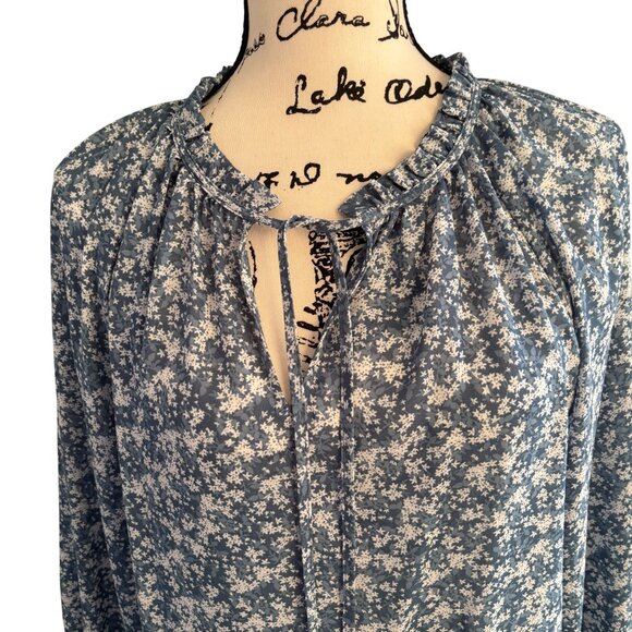 Loft Tie Neck Top Peasant Blouse Blue w/ White Stars Size Large Elastic Sleeves - Picture 4 of 9